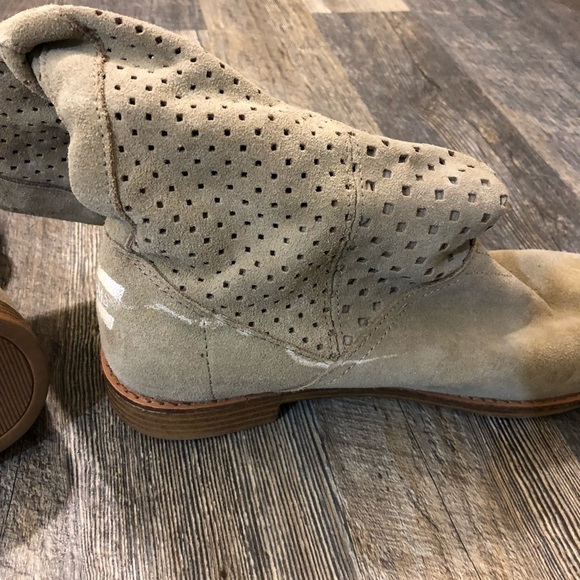 Tom’s boots‎ - Picture 5 of 8